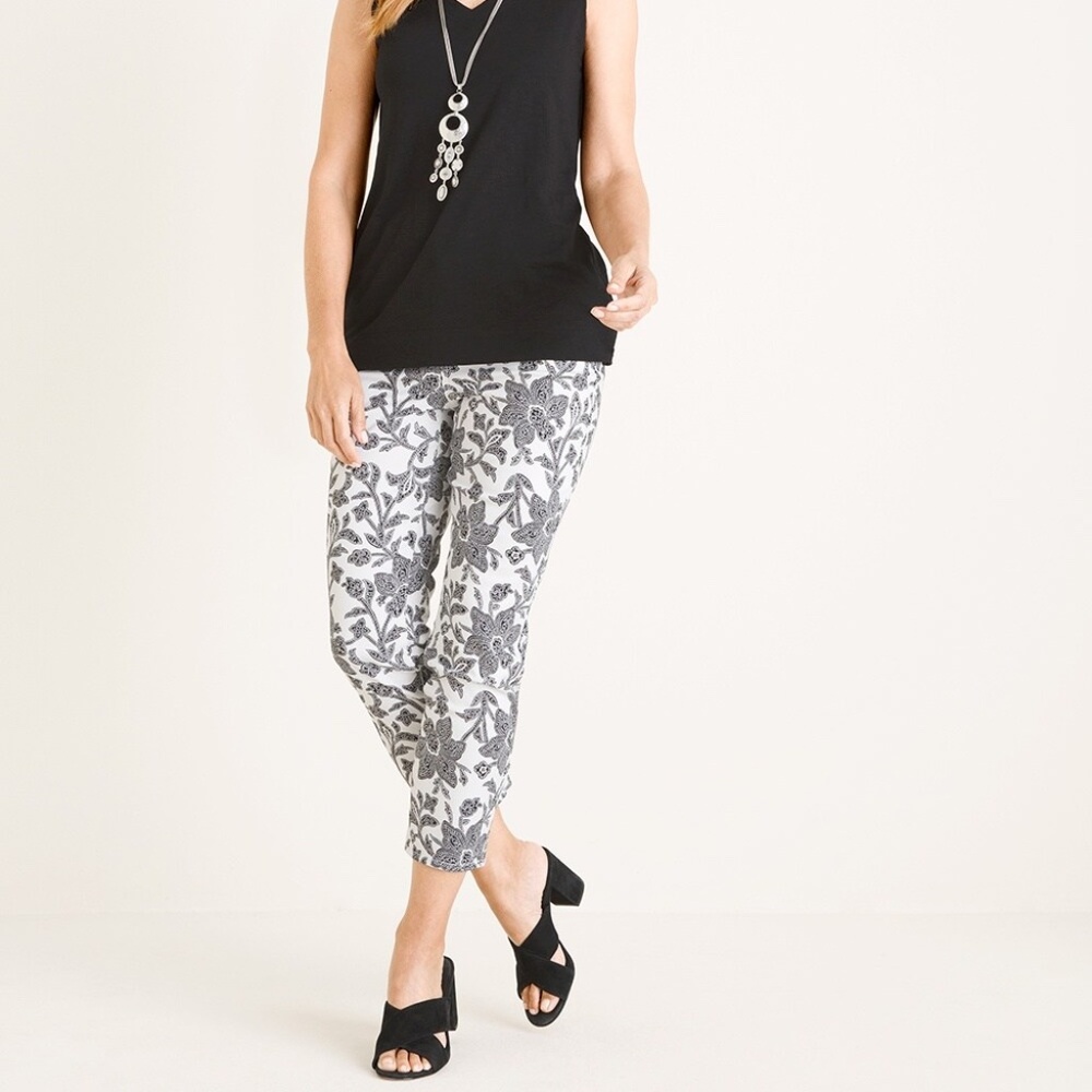 CHICO'S Sateen Soft Black And White Floral Slim Leg Crop Pant U.S Size 10